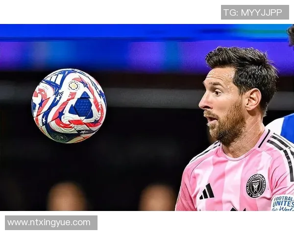 退役四大足球巨星盘点：梅西 C 罗 贝尔 皮克的传奇之路